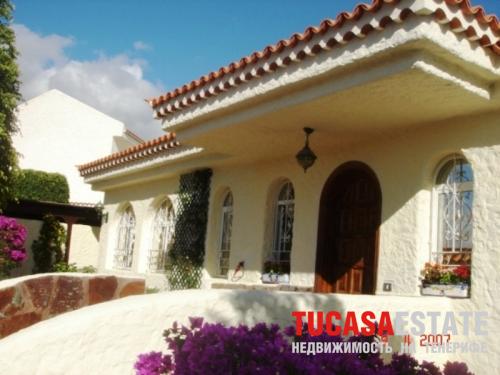 Недвижимость на Тенерифе -Продается Дом в районе Playa Paraiso.