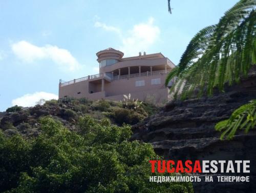 Недвижимость на Тенерифе -
Сдается Вилла El Roque  в районе